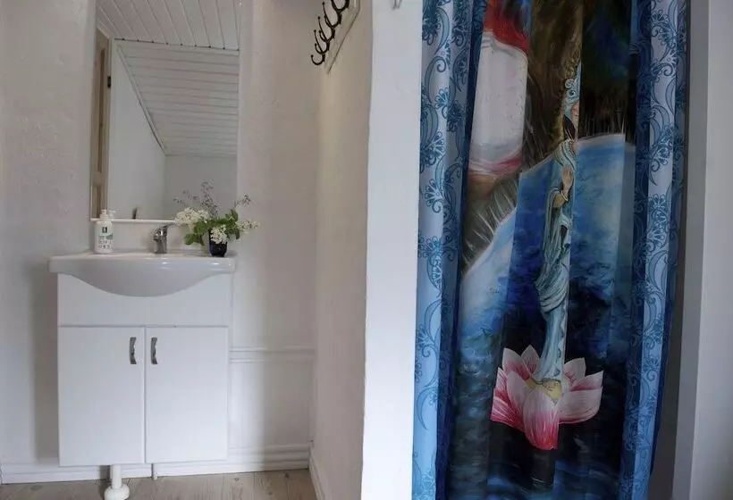 Aamiaismajoitus (B&B) Lotus Bb & Spa   Indre Ro Yoga