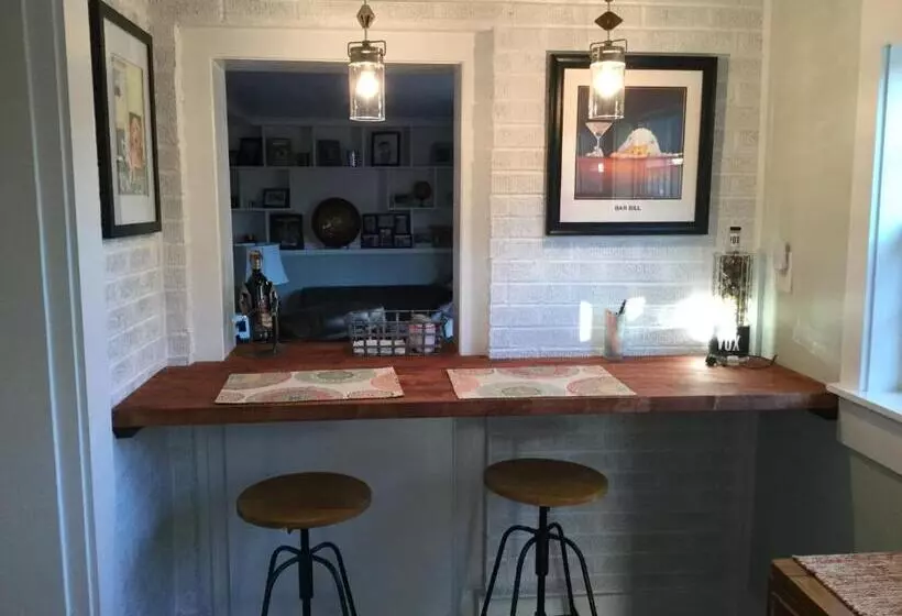 Aamiaismajoitus (B&B) The Charleston Inn Hendersonville Nc