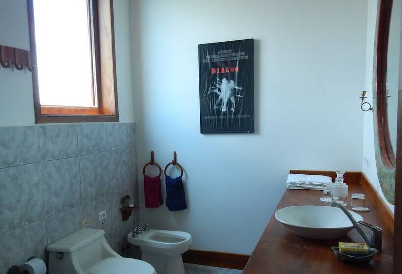 Отель Bay House