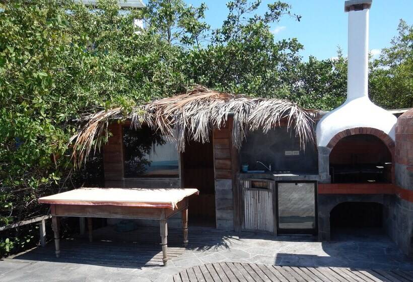 Отель Bay House