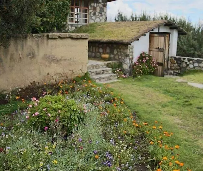 هتل Churup Mountain Lodge