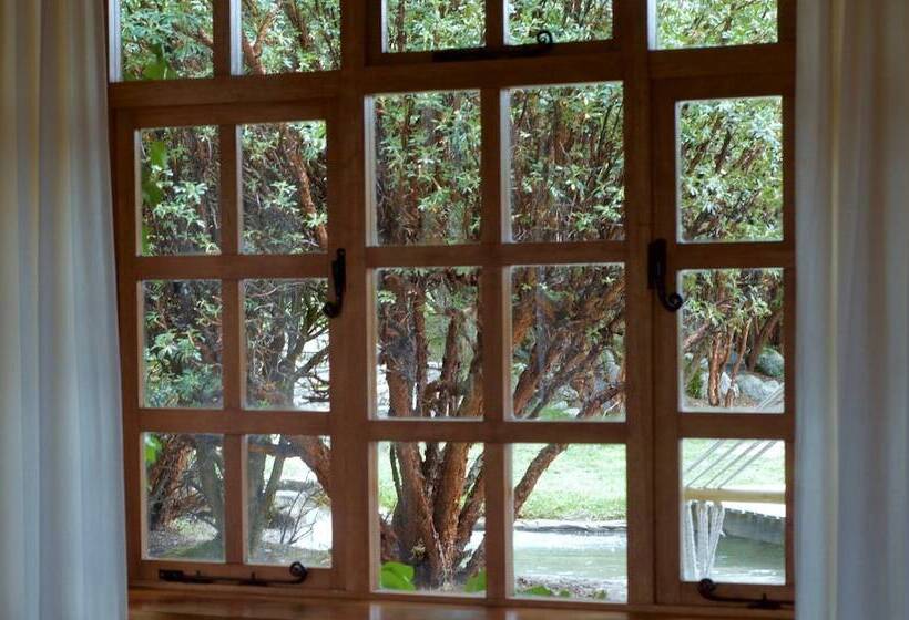 בית מלון כפרי Churup Mountain Lodge