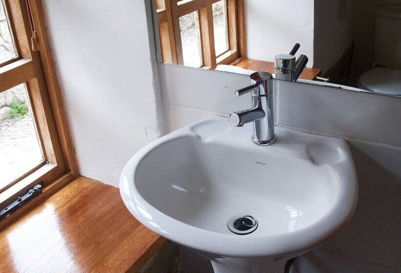 בית מלון כפרי Churup Mountain Lodge