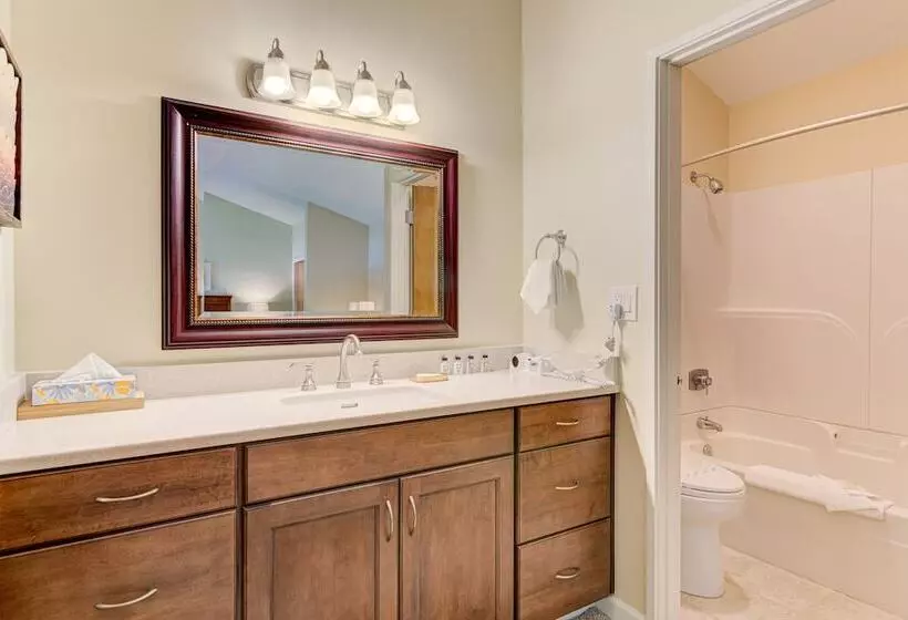 Hotelli Inn At Otter Crest