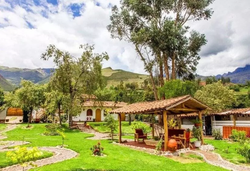 ホテル Kusi Lodge