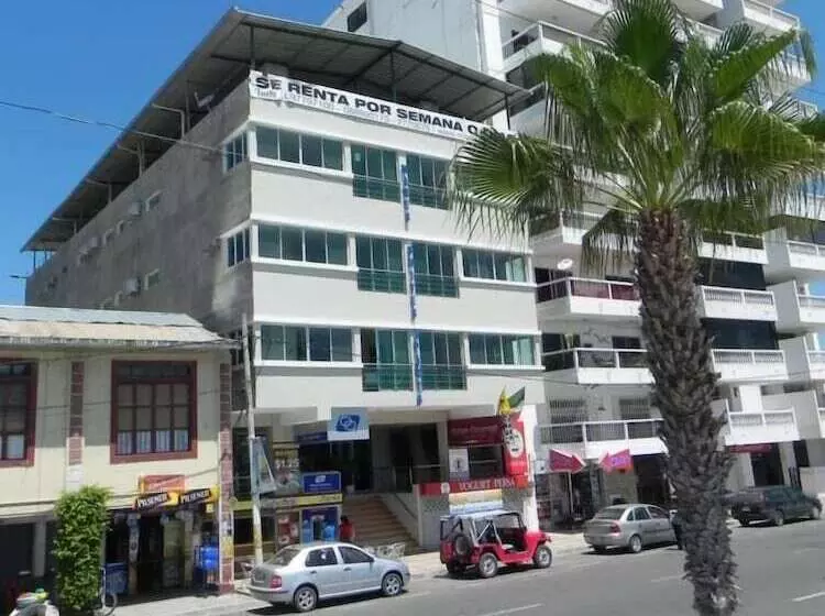 ホテル Malecon