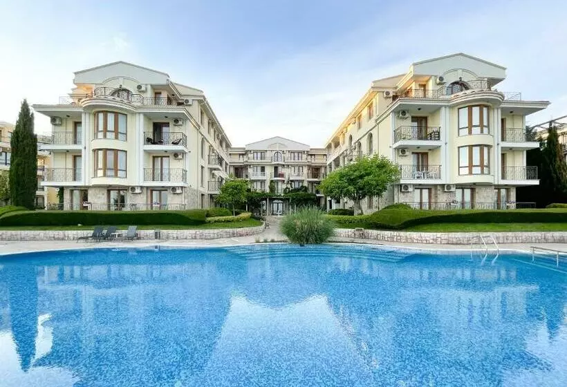 Royal Bay Apartments With Self Check In