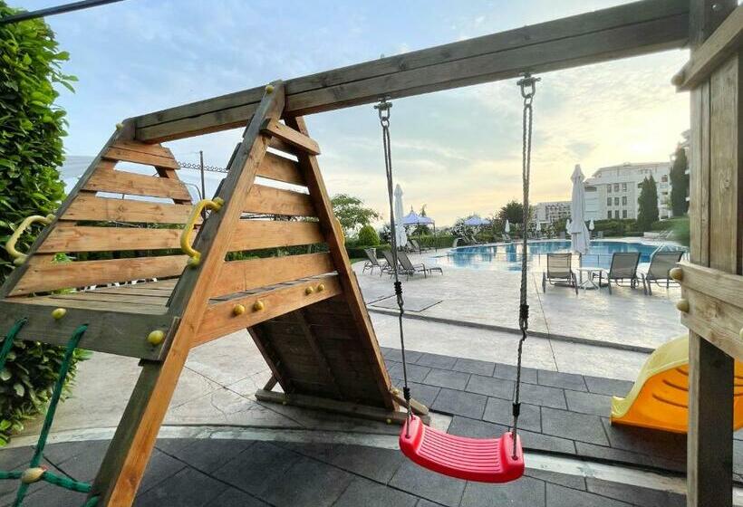 Royal Bay Apartments With Self Check In