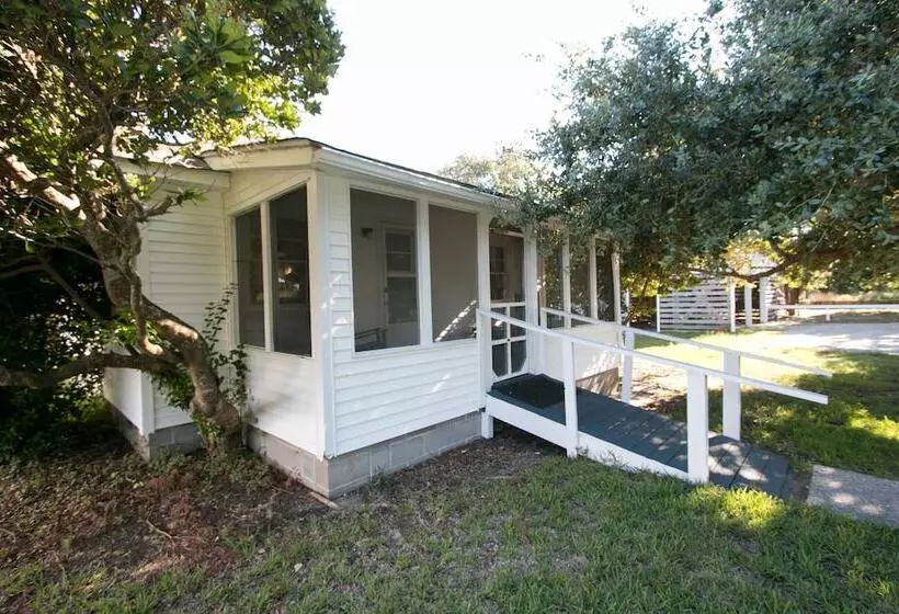 Outer Banks Motel   Village Accommodations