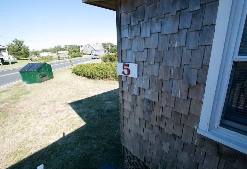 Outer Banks Motel   Village Accommodations