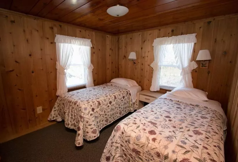 Outer Banks Motel   Village Accommodations