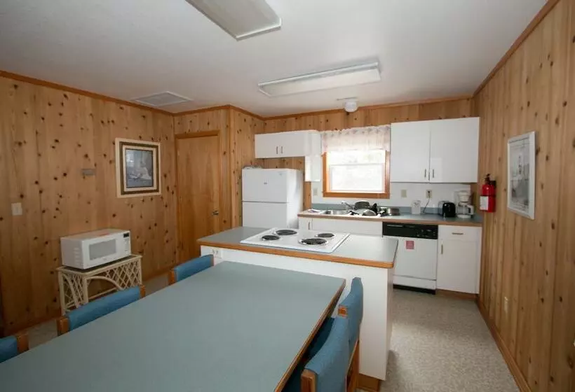 Outer Banks Motel   Village Accommodations