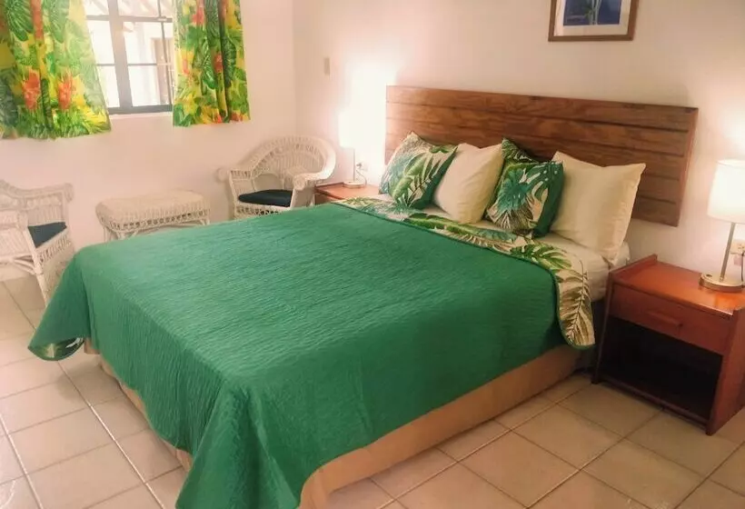 پانسیون Bananaquit Apartments