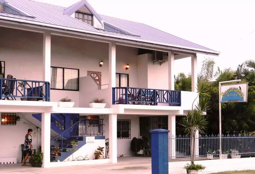 پانسیون Bananaquit Apartments