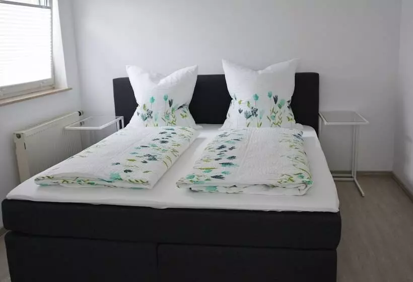 Majatalo Ferienwohnungen Steinhof Littmann