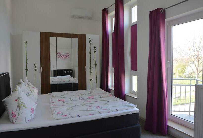 Пансион Ferienwohnungen Steinhof Littmann