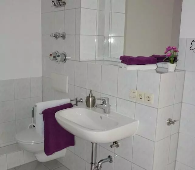 Majatalo Ferienwohnungen Steinhof Littmann