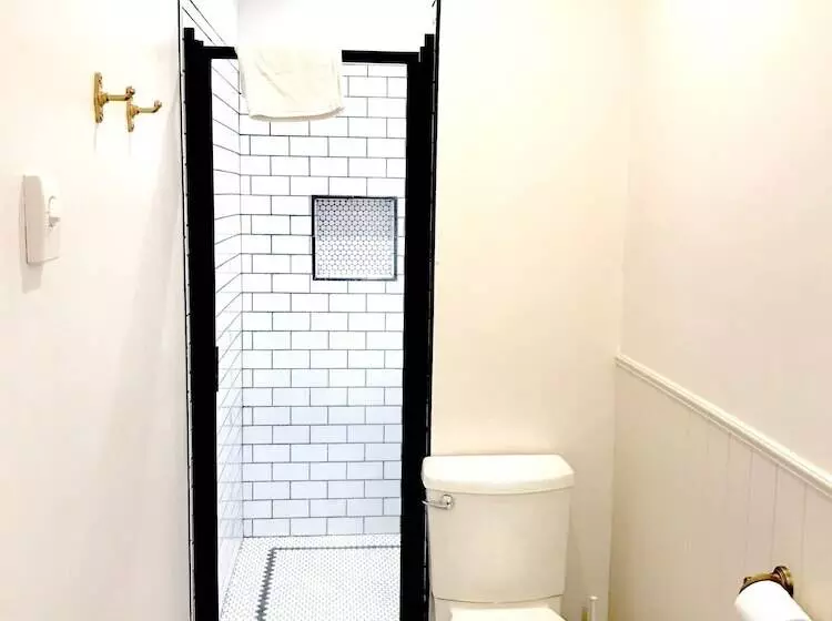 Majatalo The Landing Hotel And Dining