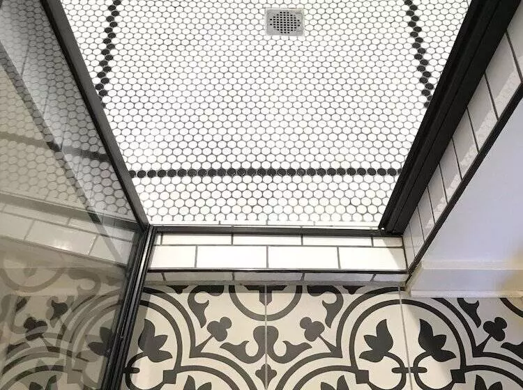 Majatalo The Landing Hotel And Dining