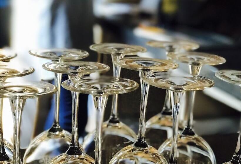 Pansiyon The Landing Hotel And Dining