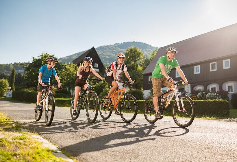 渡假胜地 Trixi Park Zittauer Gebirge Ferienhäuser, Hotel Und Camping