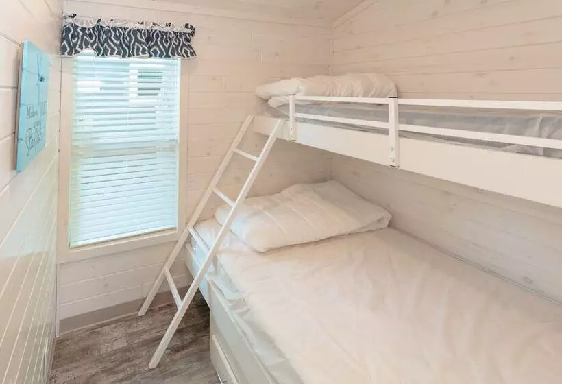 Sun Retreats Cape Cod