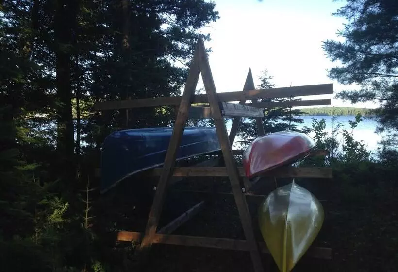 Warbler S Roost Country Inn B&b