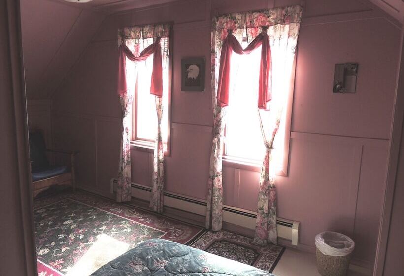 Bed and Breakfast Historical Guest House