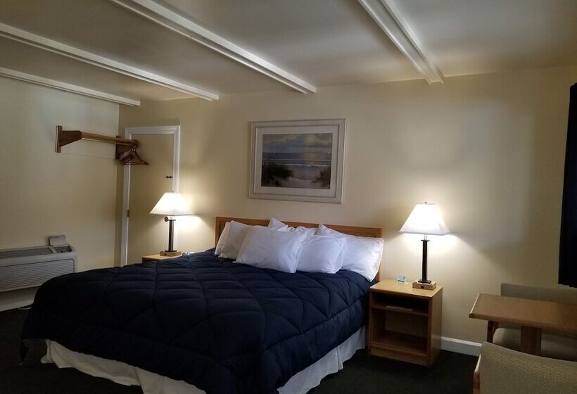 Captain S Quarters Motel