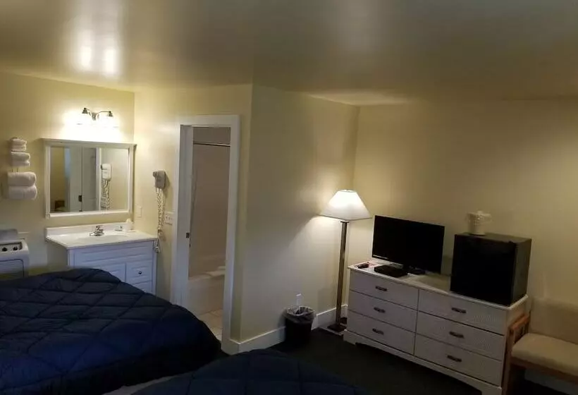 Captain S Quarters Motel