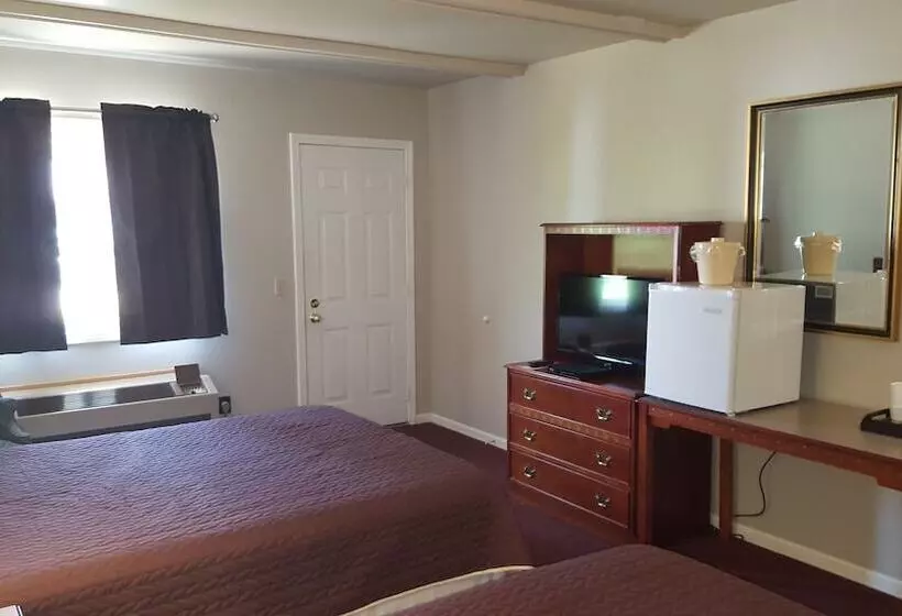 Captain S Quarters Motel