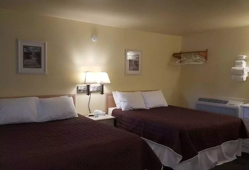 Captain S Quarters Motel