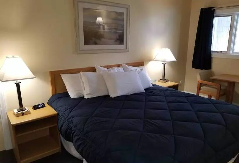 Captain S Quarters Motel