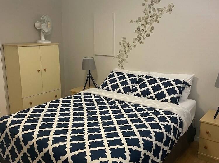 Cedar Grove Motel And Cabins