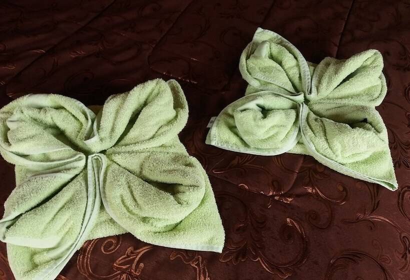 Hostal Camping Naylamp Hostel