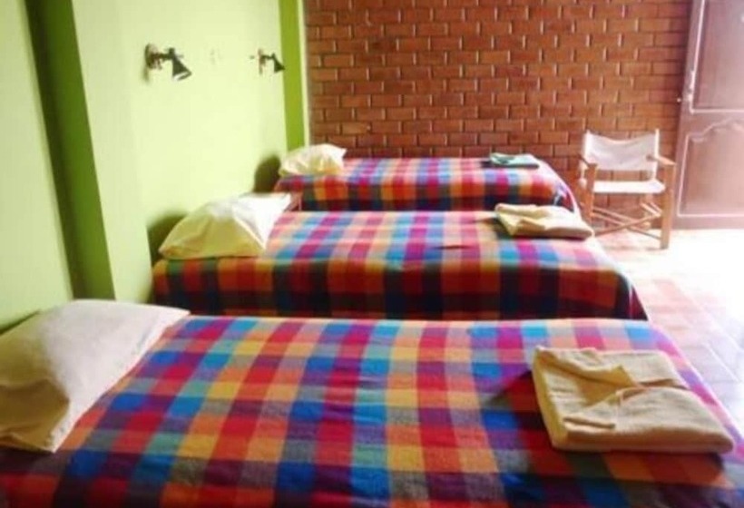 Hostal Camping Naylamp Hostel