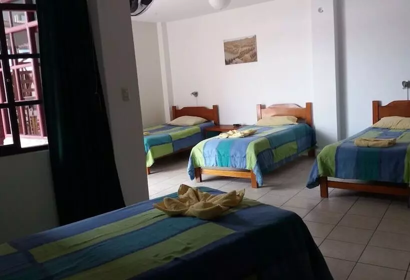 Hostal Camping Naylamp   Hostel