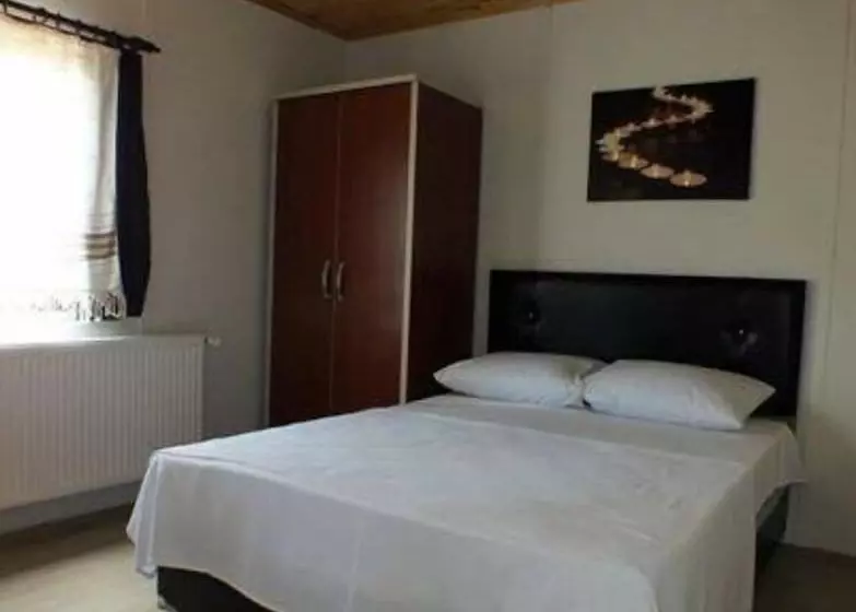 ホテル Emirbey Atli Turizm Ve Dogal Yasam Koyu