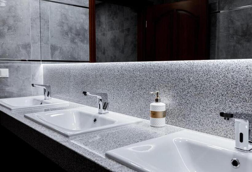 בית מלון כפרי Holiday