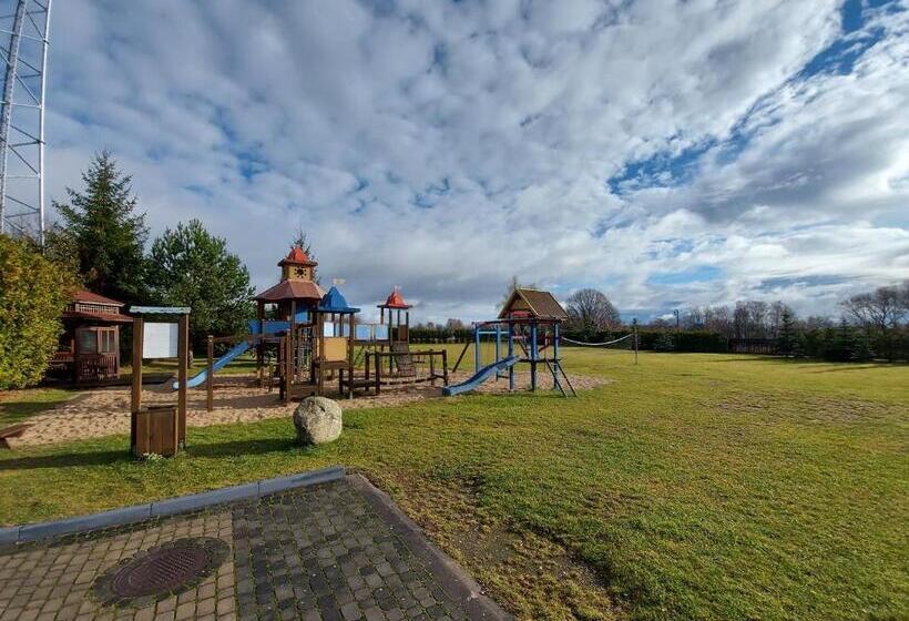 בית מלון כפרי Holiday