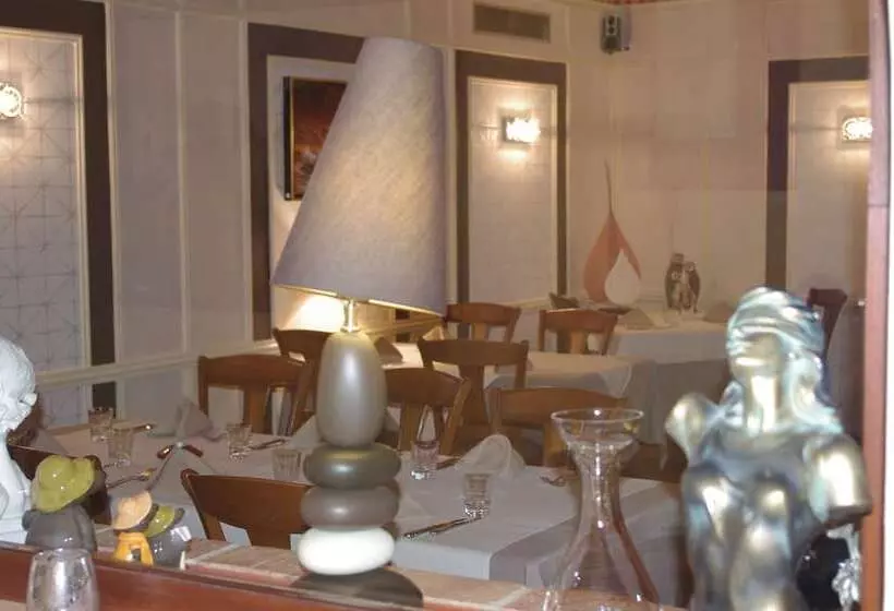 Hotelli Hostellerie Du Prieuré