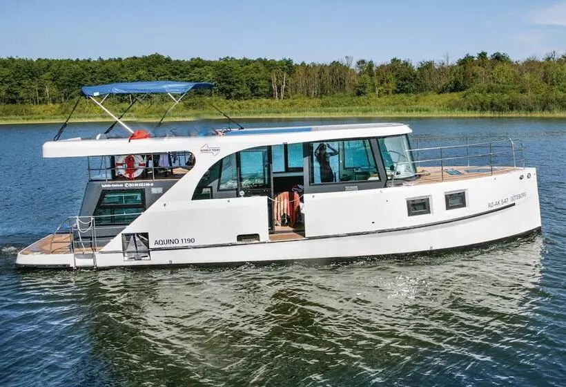 Hotelli Kuhnle Tours Hafendorf Müritz