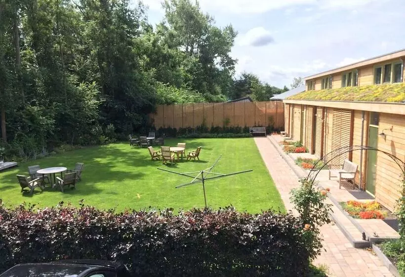 Hotelli Lelymare Logies