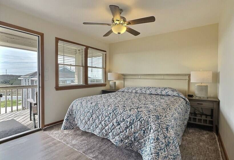 فندق Lighthouse View Oceanfront Lodging