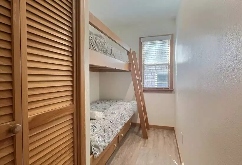 Hotelli Lighthouse View Oceanfront Lodging