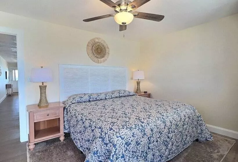 Hotelli Lighthouse View Oceanfront Lodging