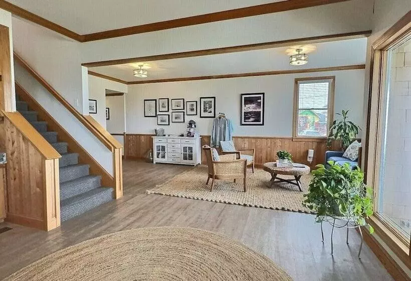 Hotelli Lighthouse View Oceanfront Lodging