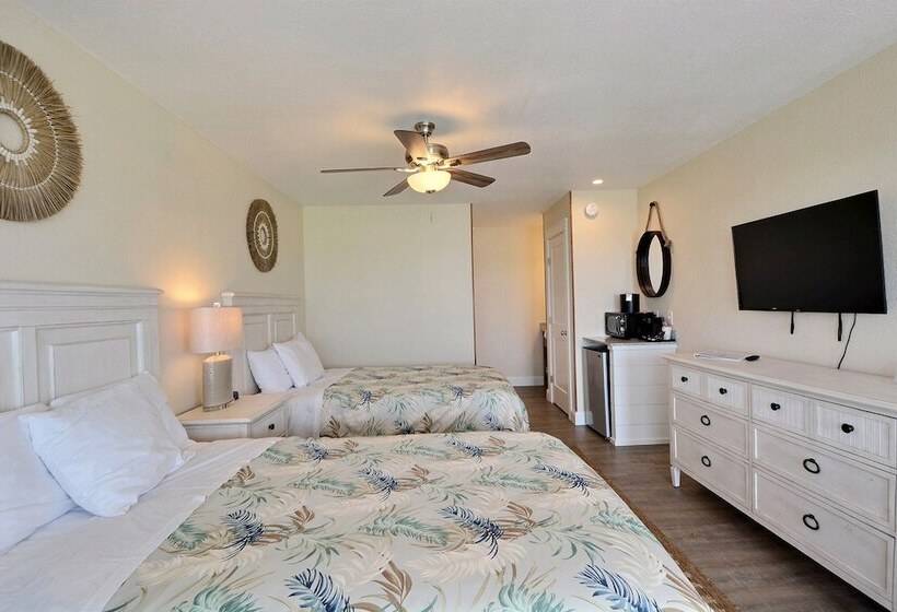 فندق Lighthouse View Oceanfront Lodging