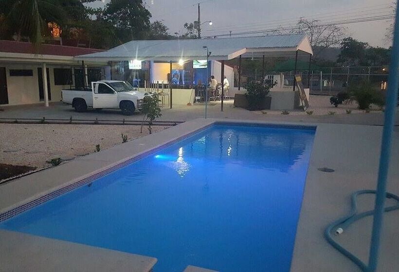 Отель Luna De Mata De Limon