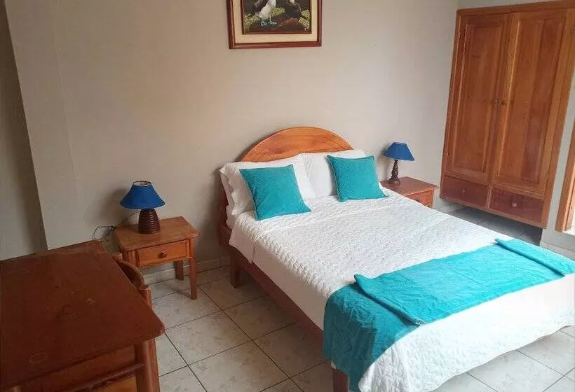 هتل Palmeras